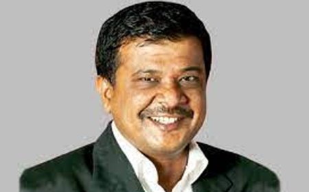 Redefining Defense: AI Assistants and Agents in the Frontlines of Cyber Security