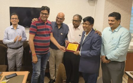 CMDA Mumbai and FAIITA Shook Hands