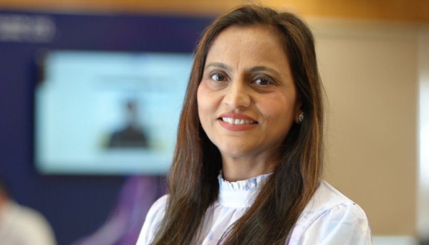 Teaching Employees to Prompt AI to Manage AI