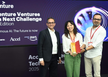 The Pantherun team receiving the awards at the prestigious 2025 Accenture Ventures Tech Next Challenge